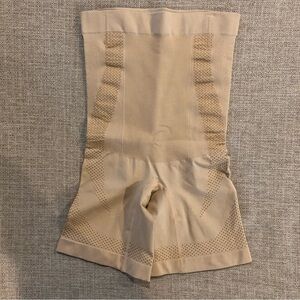 Shapewear Slimming Butt Lifting Underwear Women’s Size Various Nude Compression
